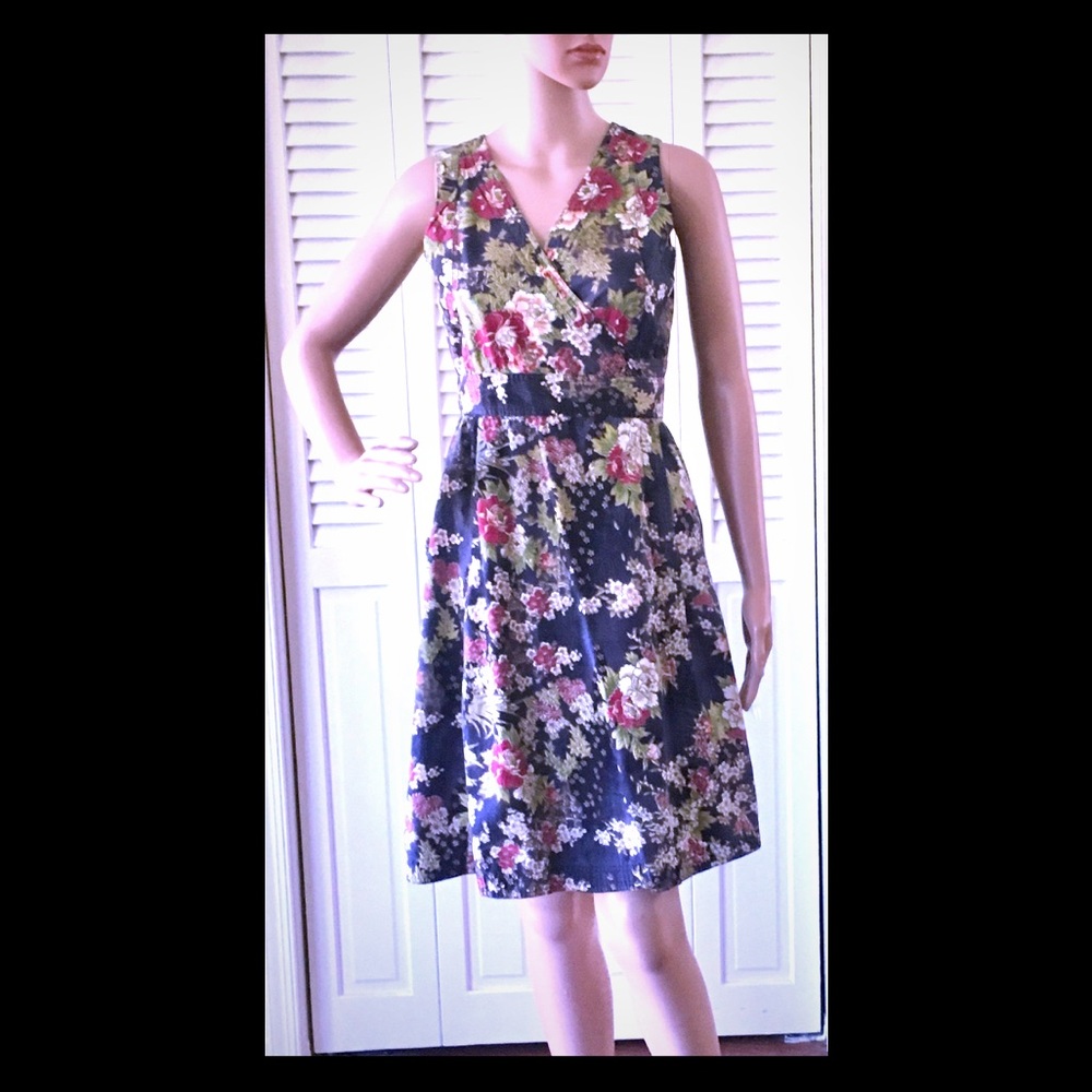 MELA ❤️’s LONDON💐Fabulous Wrap Dress!💐 EUC!